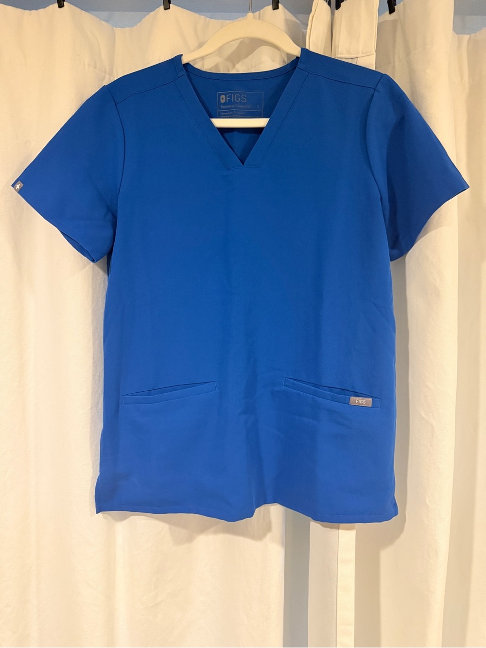 Women’s Figs Scrub Top (Small)
